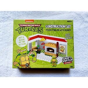 TMNT Pizza Parlor with Mikey Teenage Mutant Ninja Turtles Construction *(CSA)*